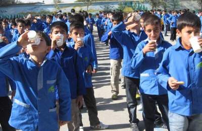 توزیع شیر در مدارس آغاز شده است