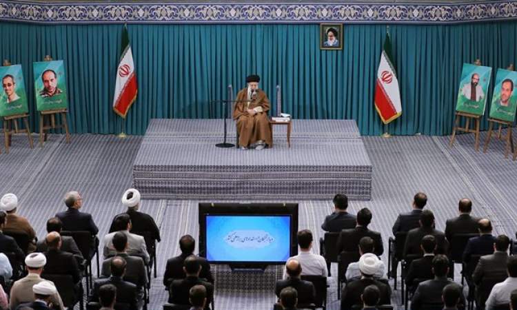 نخبگان و استعدادهای برتر علمی با رهبر انقلاب دیدار کردند