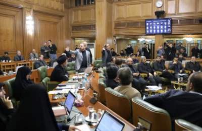 موضع‌گیری در ایران، هورا کشیدن در اینترنشنال
