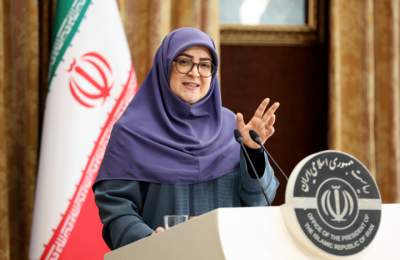 مهاجرانی: نگاه مادرانه زنان کارگر، ضامن اصلاح و آبادانی جامعه است