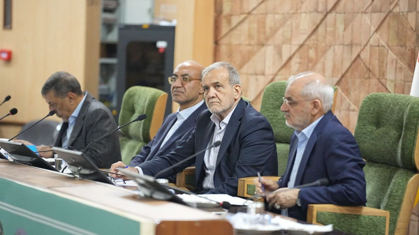 پزشکیان: مشکل خاموشی‌ها را به سرعت حل می‌کنیم