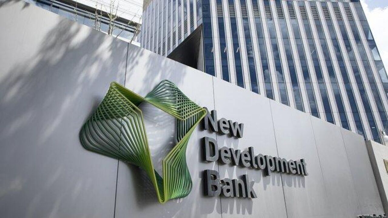 تشدید دلارزدایی در بریکس با عضویت الجزایر در «بانک توسعه جدید»