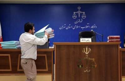 اینجا مبارزه با فساد خط قرمز ندارد!