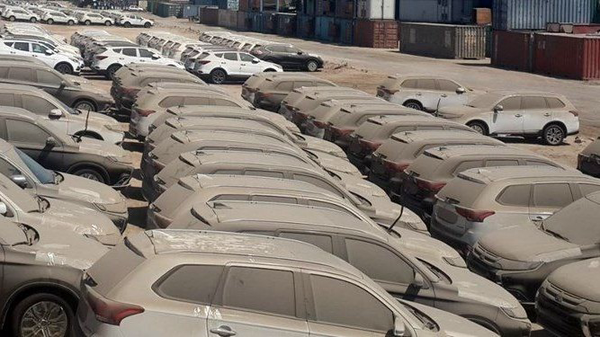 خودروهای خارجی دیگر در گمرک خاک نمی‌خورند