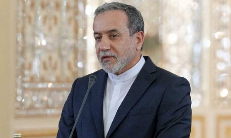 عراقچی: آمریکا صراحتا خود را از این درگیری کنار بکشد