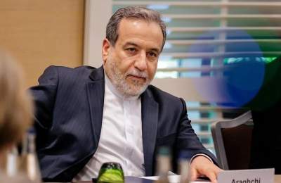 عراقچی: ایران تمامی گزینه‌ها را برای دفاع از حاکمیت، منافع و مردم خود محفوظ می‌دارد