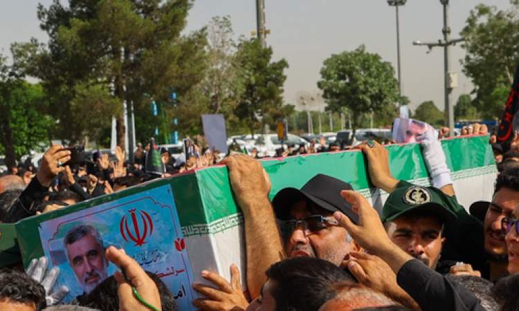 تشییع و خاکسپاری باشکوه سرداران شهید در چند نقطه تهران
