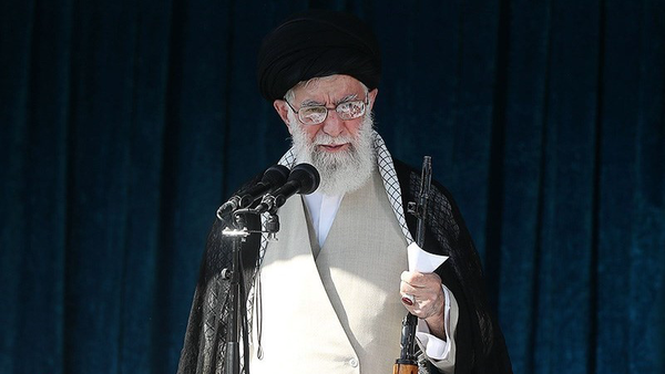 چرا دشمن رهبر انقلاب را تهدید می‌کند؟