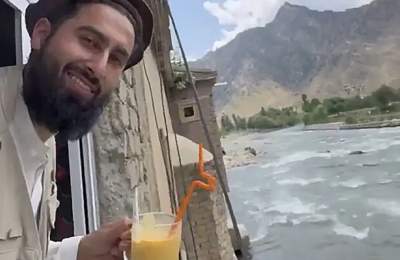 دعوت طالبان از گردشگران آمریکایی!