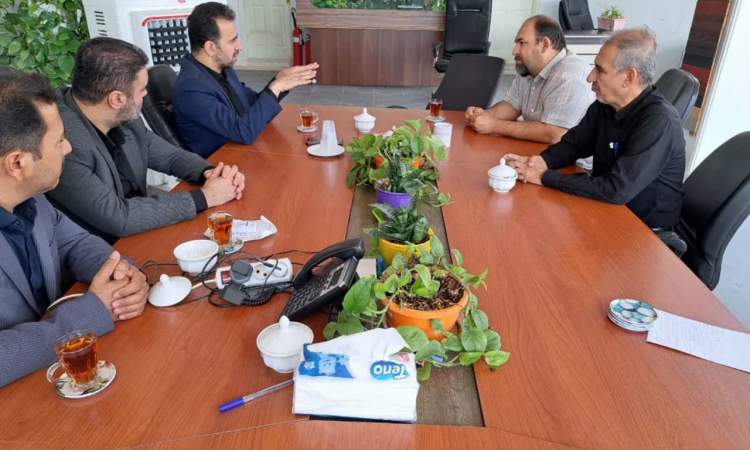 همه مسئولان استان برای تکمیل فرودگاه قم همکاری کنند