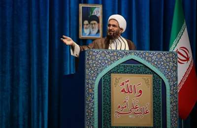 حاج علی اکبری: مراقب دو قطبی سازی‌های شیطانی باشیم