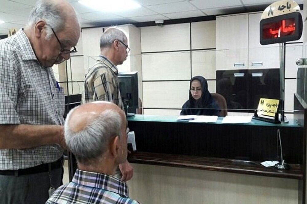 مرحله دوم متناسب‌سازی سال ۱۴۰۰ معلمان بازنشسته با حقوق مرداد پرداخت می‌شود