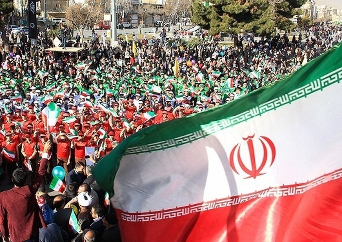 آینده ایران نه در سایه جنگ افزارها، بلکه با حفظ همبستگی ملی رقم می‌خورد