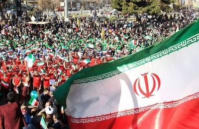 آینده ایران نه در سایه جنگ افزارها، بلکه با حفظ همبستگی ملی رقم می‌خورد