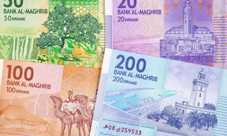 دلار با افزایش قیمت به تعطیلات رفت | هرات و درهم در کمین جهش | نیم نگاه بازار به «مکانیسم ماشه»