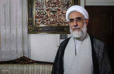 وحدت، کشور را در برابر تهدیدات دشمن واکسینه می‌کند/ قدردانی از گفتمان «وفاق» پزشکیان