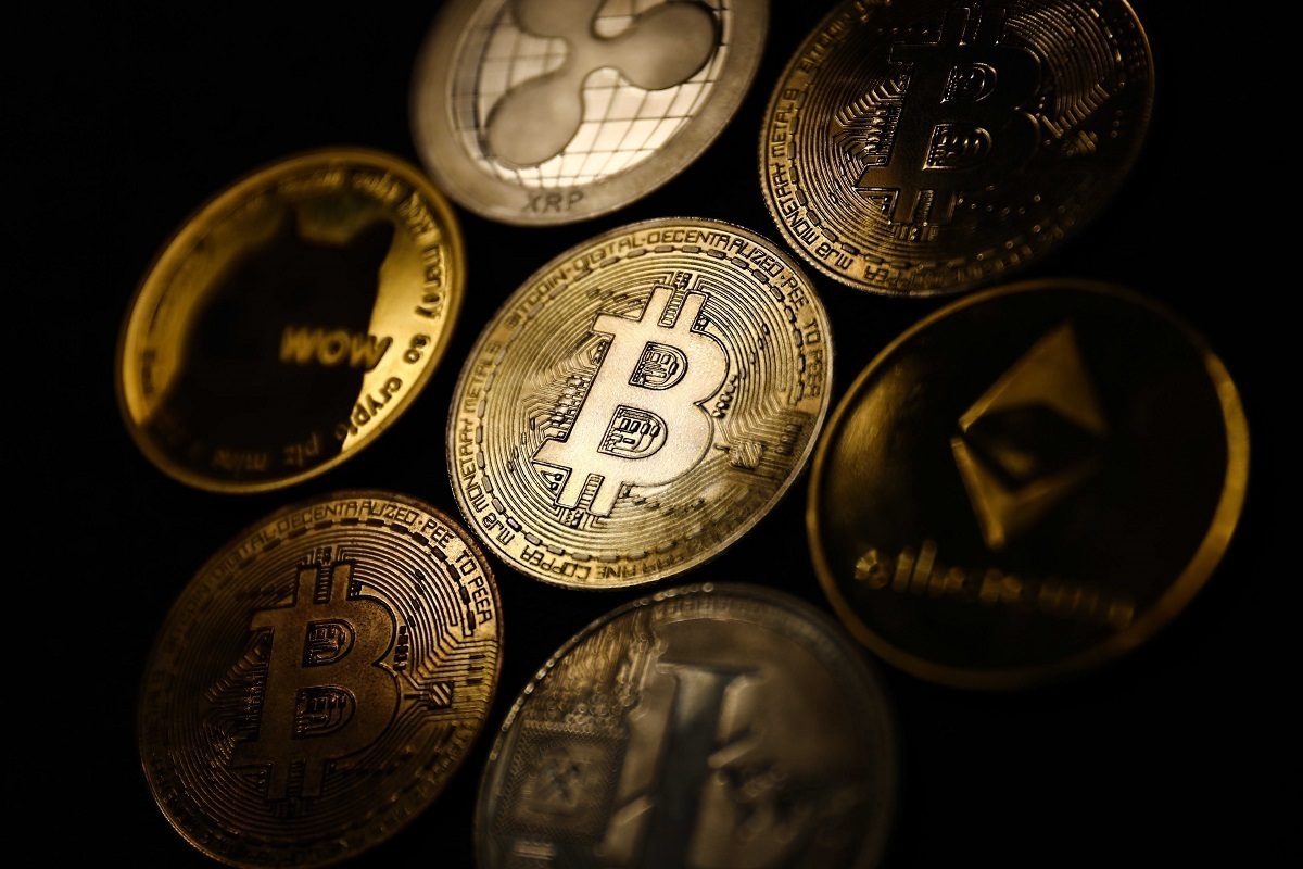 سقوط 10 درصدی قیمت بیت‌کوین در یک هفته | تعرفه‌های جدید ترامپ بازار را بهم ریخت