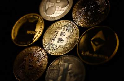 سقوط 10 درصدی قیمت بیت‌کوین در یک هفته | تعرفه‌های جدید ترامپ بازار را بهم ریخت