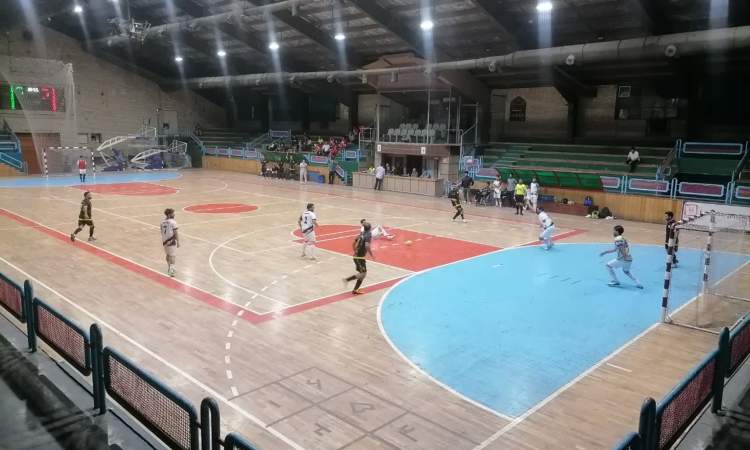 چهار تیم نیمه نهایی شناخته شدند