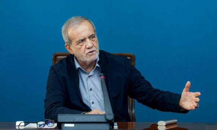 پزشکیان:کشورهای اسلامی باید همچون یک پیکر واحد در مسیر صلح گام بردارند