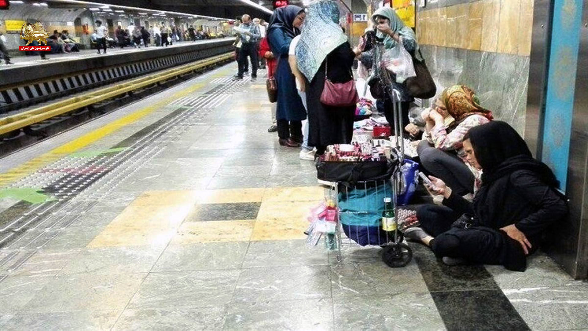 فروپاشی اقتصادی خانوارها و پررنگ شدن «استراتژی بقا» | وقتی غذایی سر سفره نیست، خطوط قرمز کنار می‌رود