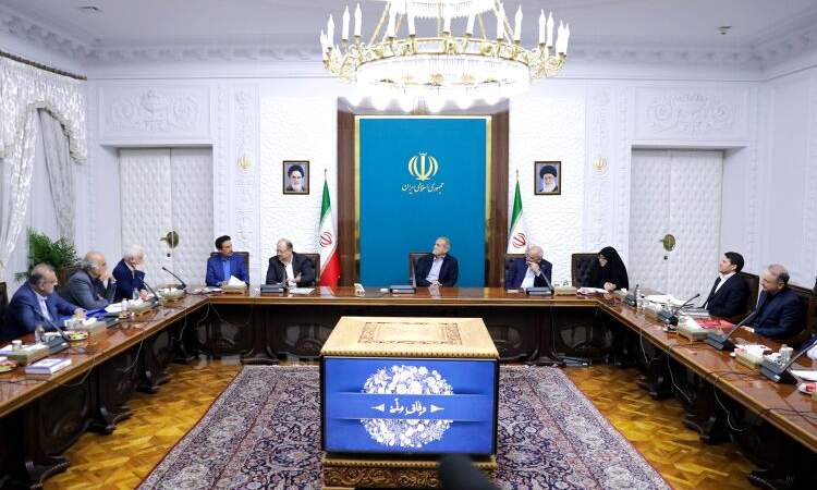 پزشکیان: تیم تخصصی برای تسهیل روند صادرات پتروشیمی و رفع موانع مامور شده است