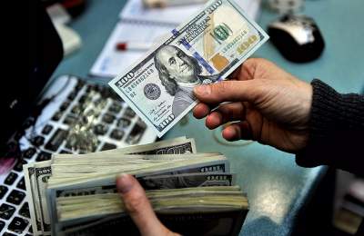 افت 1500 تومانی قیمت دلار در اولین روز هفته | اثر کوتاه مدت «همتی» بر بازار ارز | ارز مسافرتی یکباره گران شد افت 1500 تومانی قیمت دلار در اولین روز هفته | اثر کوتاه مدت «همتی» بر بازار ارز | ارز مسافرتی یکباره گران شد