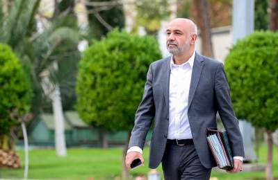 وزیر کار: ۲۷ میلیون نفر یارانه بگیر باید حذف شوند | خانواده 3 نفره که صاحب خانه و 30 میلیون تومان درآمد ماهانه باشد در دهک هشتم قرار می گیرد | معلولان، ایثارگران و بیماران خاص را حذف نکردیم