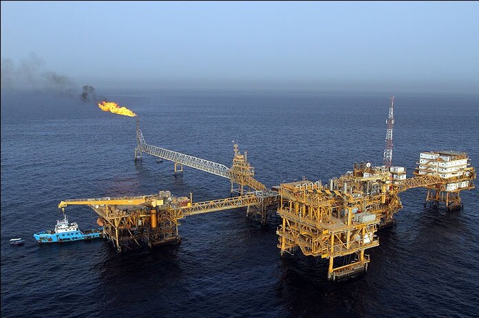 درآمد نفت باید مولد بماند؛ خطای هزینه‌کرد در بودجه مصرفی