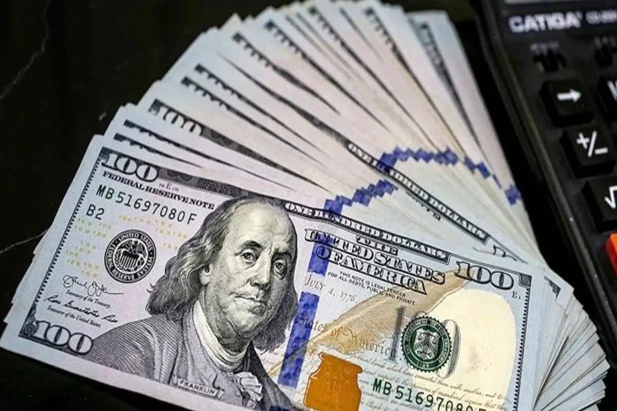 قیمت دلار یک کانال پایین آمد | اثر «آقای سخنگو» بر بازار ارز | قیمتها در بازار رسمی بالا رفت قیمت دلار یک کانال پایین آمد | اثر «آقای سخنگو» بر بازار ارز | قیمتها در بازار رسمی بالا رفت