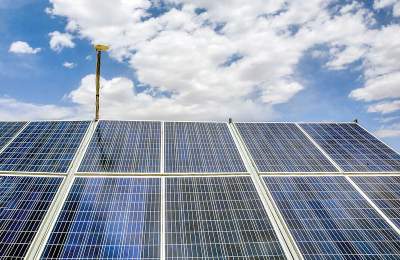 شتاب در توسعه نیروگاه‌های تجدیدپذیر با مدل‌های متنوع سرمایه‌گذاری