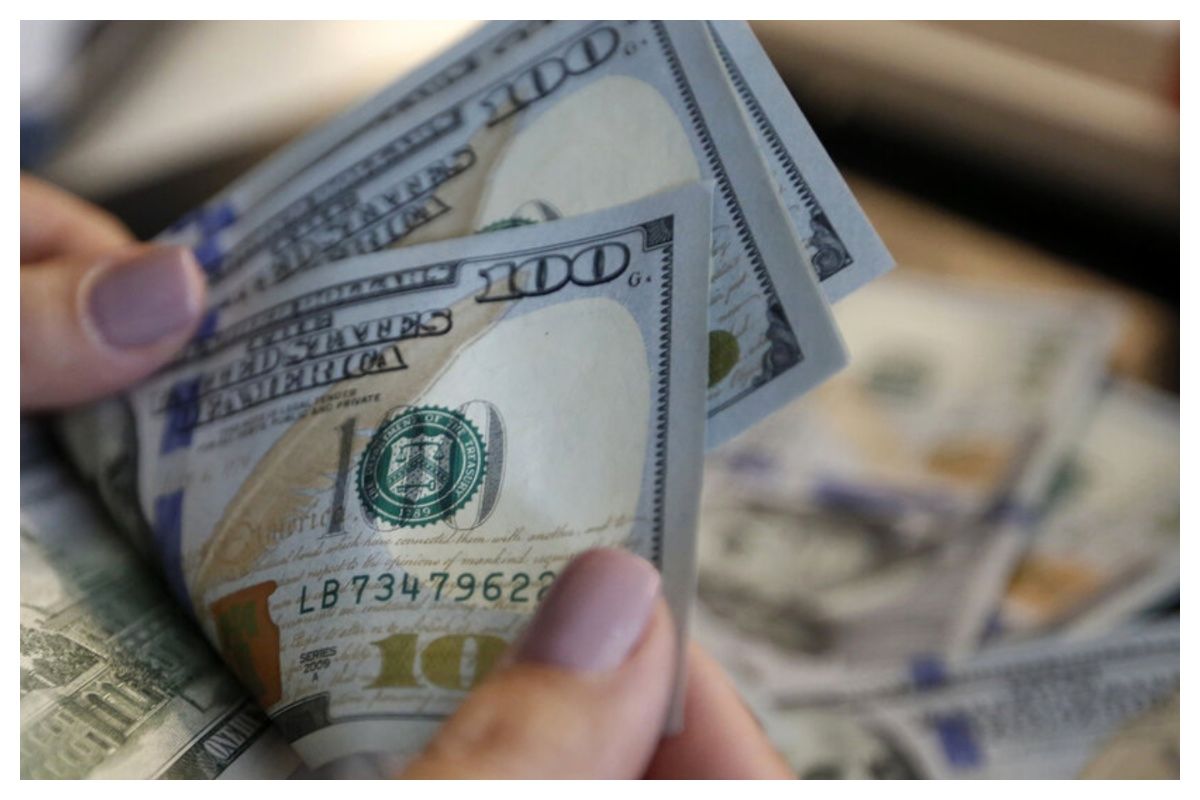 نوسان دلار میان حمایت ۱۰۷ و مقاومت ۱۰۸‌۵۰۰ تومان | دلار هرات نزولی شد | سد روانی بازهم مانع رشد قیمت شد