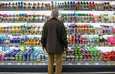 اثر تحریم بر سفره مردم | فرشچیان: هزینه تامین کالا از چین بالا میرود | مسیرهای وارداتی باز خواهند ماند اما... اثر تحریم بر سفره مردم | فرشچیان: هزینه تامین کالا از چین بالا میرود | مسیرهای وارداتی باز خواهند ماند اما...