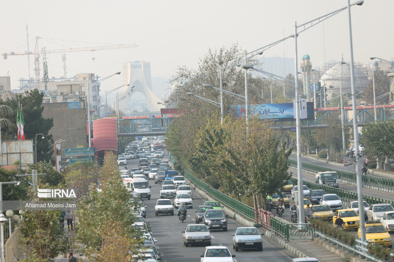 جو آرام و پایدار در اغلب نقاط کشور/ تداوم آلودگی شهرهای صنعتی