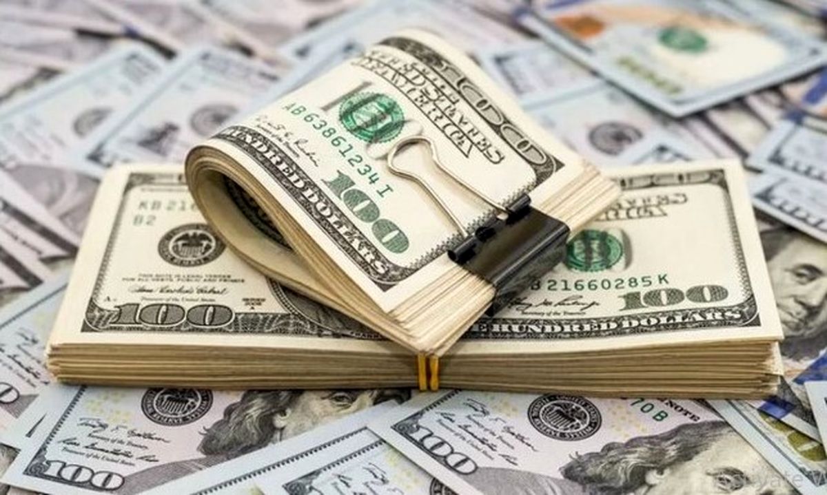 صعود قیمت دلار به کانال 114 هزار تومان | بازارساز مقابل انتظارات بنزینی ایستاد