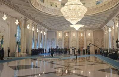 استقبال رسمی رئیس جمهور قزاقستان از پزشکیان