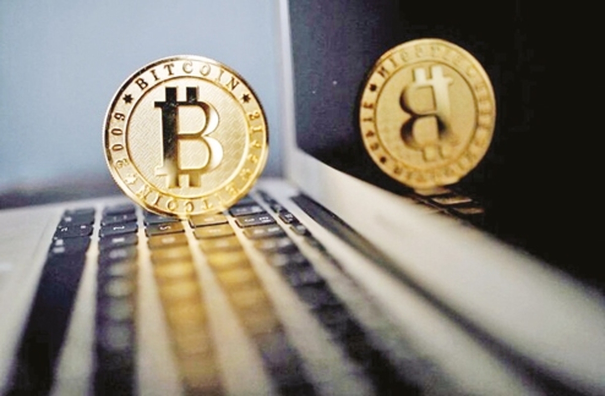 بیت‌کوین دوباره زیر ۹۰ هزار دلار رفت