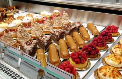 ثبات قیمت شیرینی در یلدا؛ میانگین قیمت‌ها بین ۲۰۰ تا ۶۰۰ هزار تومان