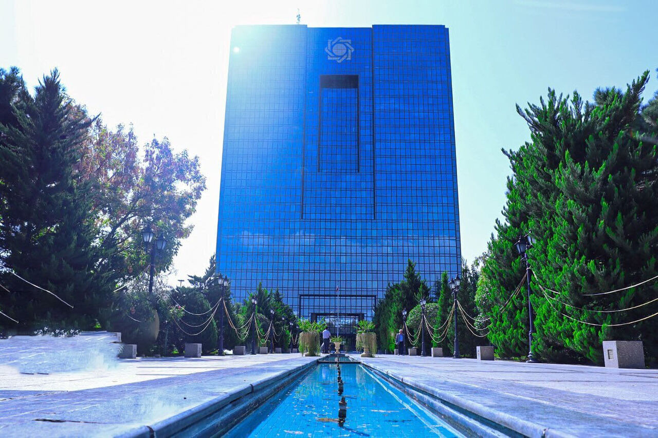 تخصیص ارز برای ثبت سفارش‌های زیر ۱۰۰ هزار دلار/مسدودسازی حساب‌های مشکوک