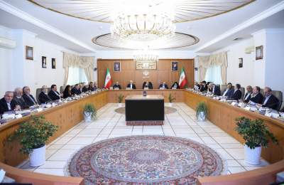 وزارت صمت از حضور صنایع در تالار دوم حمایت می کند/ نیازهای اساسی مردم در اولویت تخصیص ارز