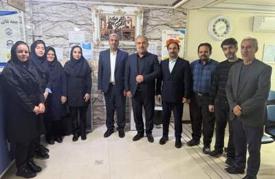 بازدید فرماندار قم از درمانگاه شبانه‌روزی شهریار / تقدیر از نقش بخش خصوصی در ارتقای خدمات به مناطق کم‌برخوردار