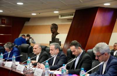 عراقچی: در حال مذاکره با روسیه برای فازهای بعدی نیروگاه بوشهر هستیم