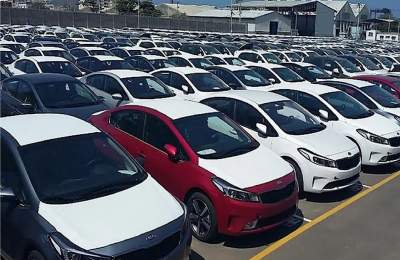 سقوط آزاد قیمت ها در بازار خودرو/ این خودروی داخلی 80 میلیون تومان ارزان شد