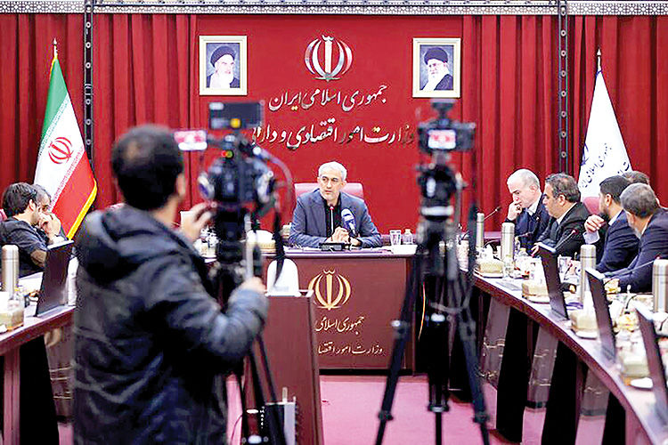 وزیر اقتصاد بر مدیریت هماهنگ مرزها تاکید کرد وزیر اقتصاد بر مدیریت هماهنگ مرزها تاکید کرد
