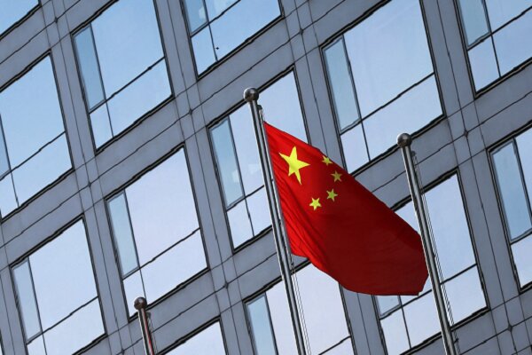 بریتانیا در خطر از دست دادن هزاران شغل به دلیل وابستگی به چین