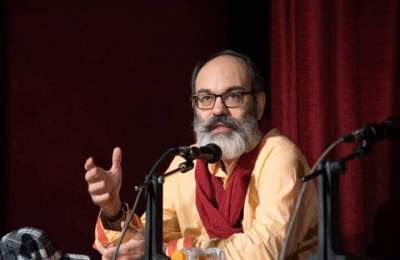 مقالات امسال منجر به توسعه پژوهش درباره «تئاتر شرق» می‌شود