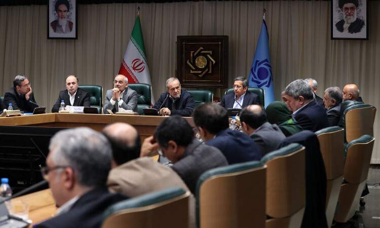 دستور پزشکیان برای رفع موانع اجرایی تفویض اختیارات استانداران مرزی