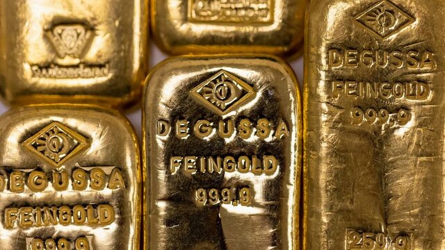 طلای جهانی از ۵۲۰۰ دلار عبور کرد