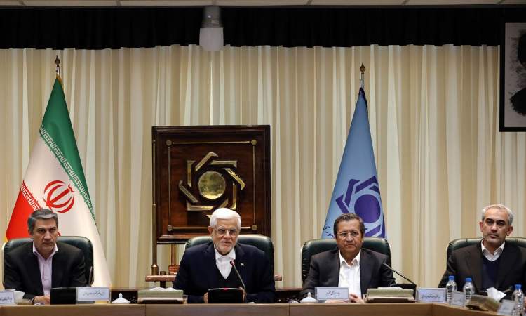 عارف: اولویت دولت وفاق ملی، تأمین و تضمین امنیت غذایی و بهبود معیشت مردم است