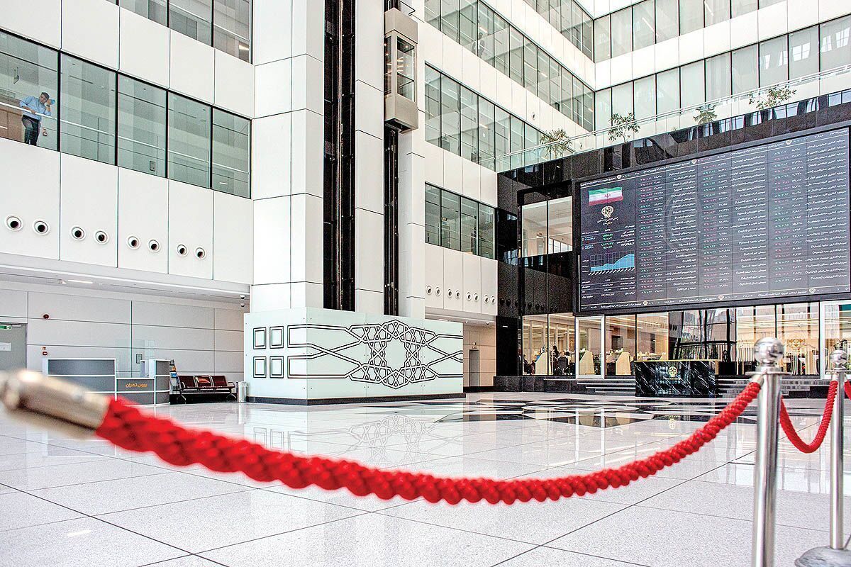 پایان 4 ماه روند صعودی در بورس؟ | بازار سهام دست به عصا شد